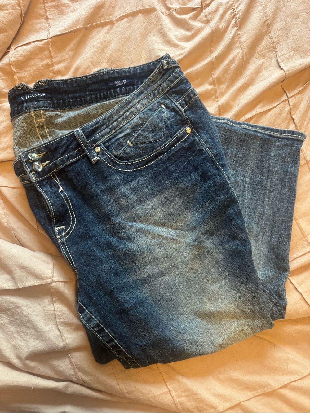 Vigoss Women's Dark Blue Faded Capris